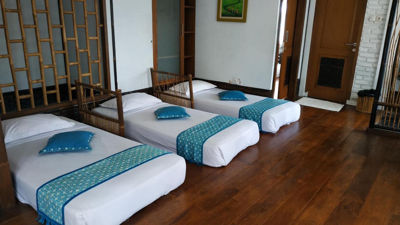 Kampung Sumber Alam Garut Hotel Buitenkant foto