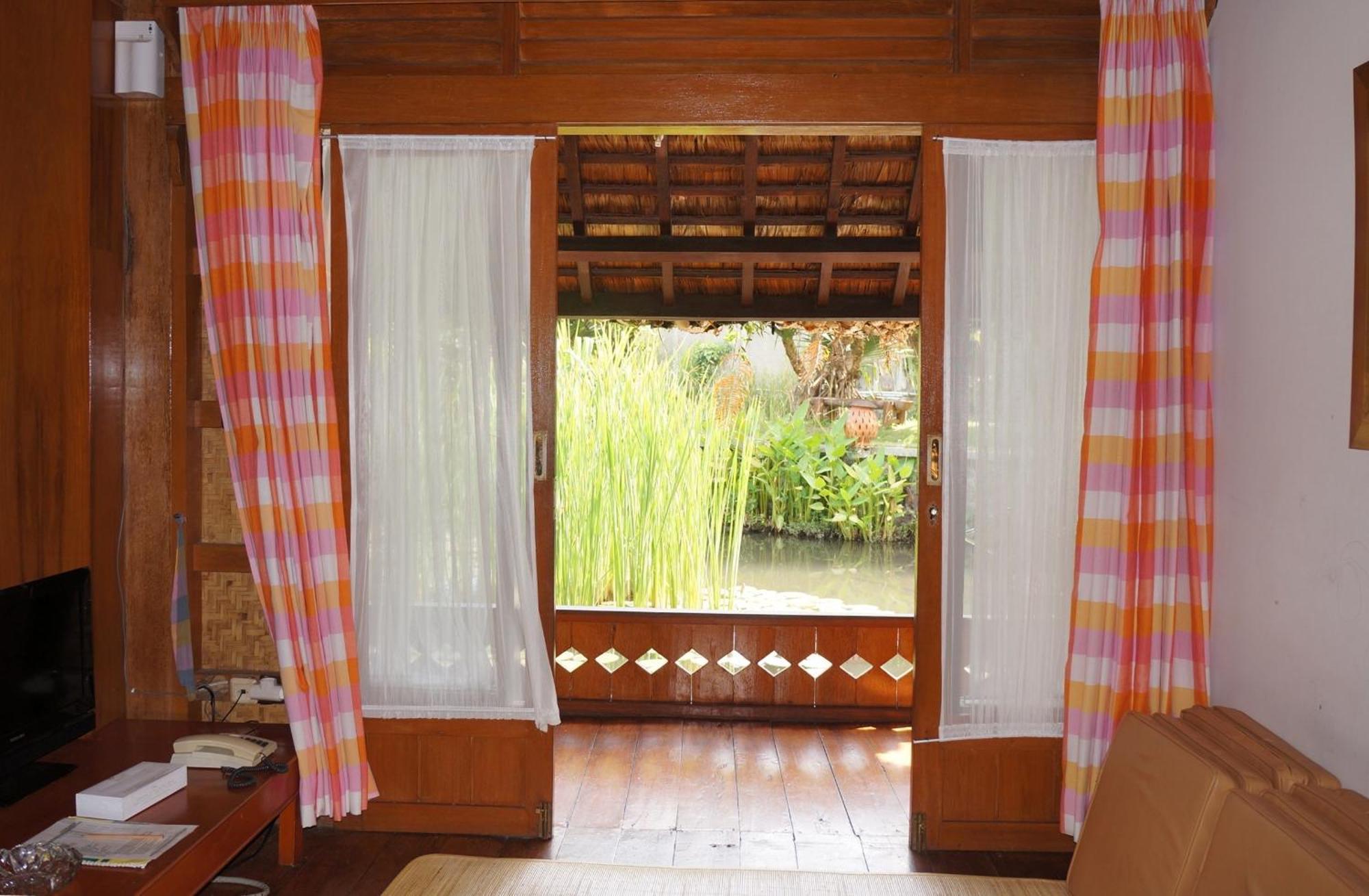 Kampung Sumber Alam Garut Hotel Kamer foto